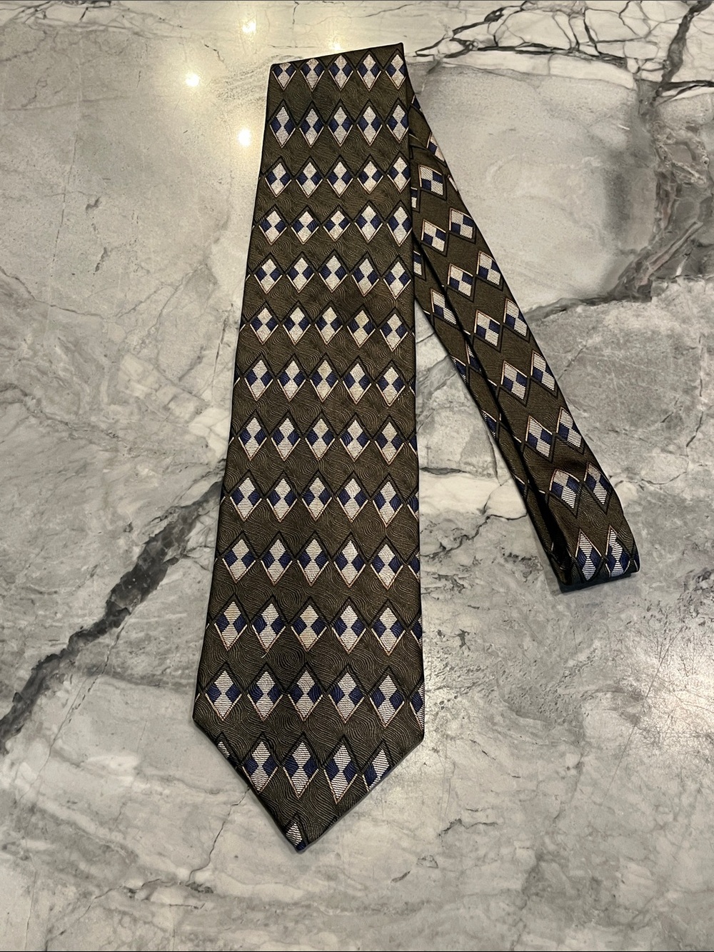 Savile Row Necktie! 100% silk tie made in the USA!
